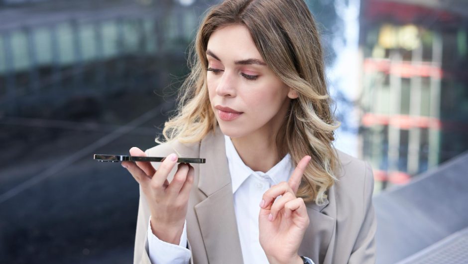 Ce înseamnă răspuns haptic la telefoane